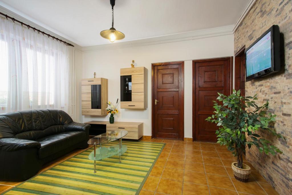 Bathory Apartments ハイデゥソボスロー 部屋 写真